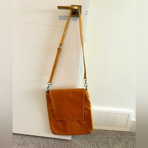 Matt & Nat Crossbody Bag